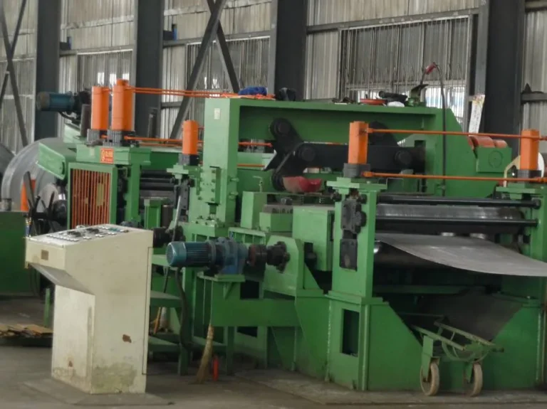 Line pipe mill forming section