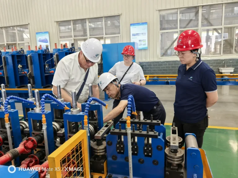 Customer from Russia visiting the Tengtian works — HG165 × 6 mm construction tube
