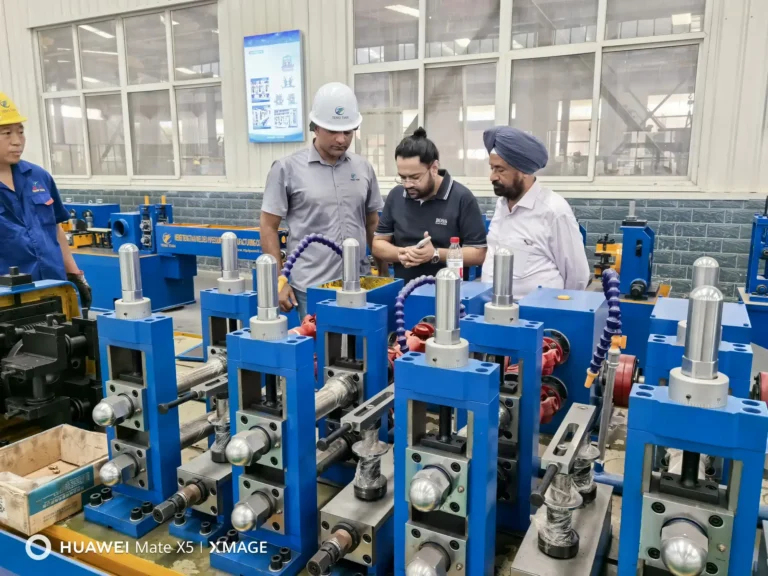 Customer from India visiting the Tengtian works — 76 × 3 mm construction tube