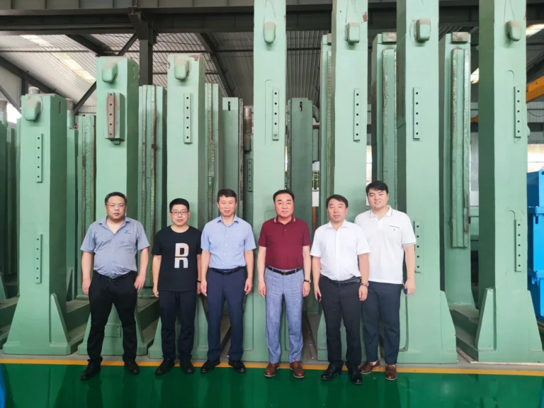 Customer from South Korea visiting the Tengtian works — 200 × 200 × 12 mm construction tube