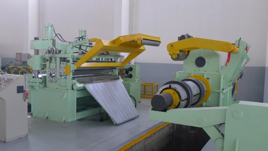 Cut-to-length line: coil car and shear at the entry end