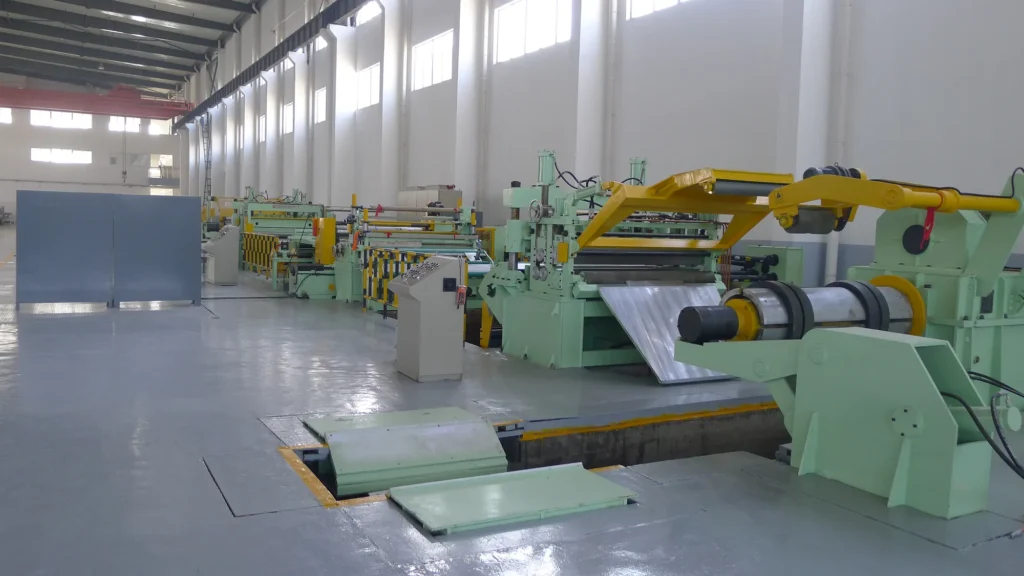 Cut-to-length line with sheet stacked at the exit