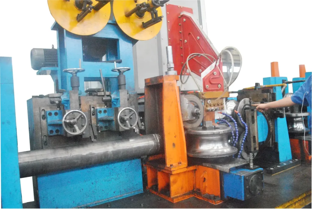 HG165 welding and sizing section, close up